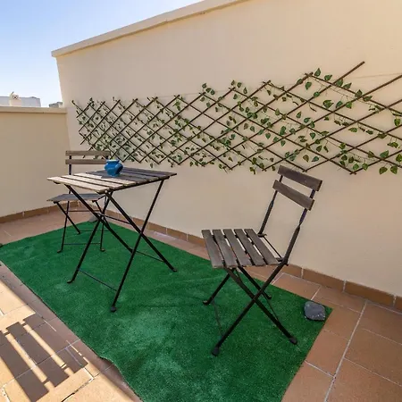 Apartamento Cozy 2-bedroom Beachfront Retreat In Estepona